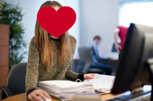 सर्टिफिकेट बनाने तहसील गया युवक तहसीलदारनी को दिल दे बैठा