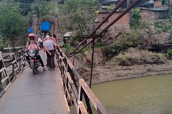 Banganga bridge kangra : 1949 से kangra railway station का ऐतिहासिक मार्ग